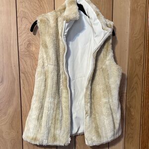 Kristen Blake Cream Faux Fur Vest